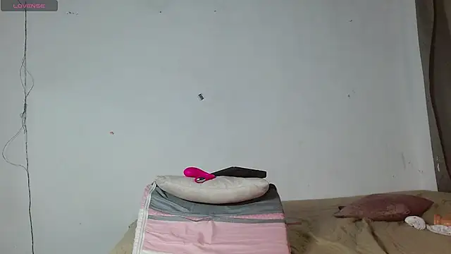 AngelamonteのライブXXXチャット