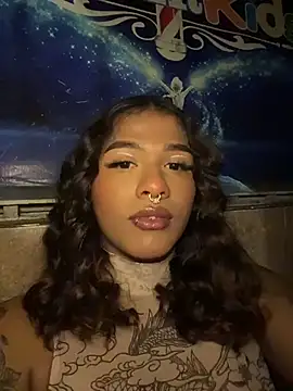 Show modela cam11_07 na web-kameri