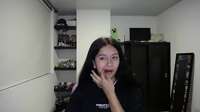 دردشة elaine_sun1 الجنسية المباشرة