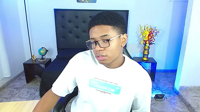 liiam3 在線直播表演