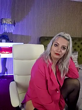 LadyTouch's Live XXX Chat