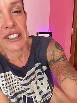 mommyselenafit_'s Webcam Show