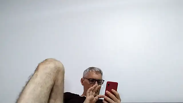 Show modela BIGUNCUTHARDCOCK na web-kameri