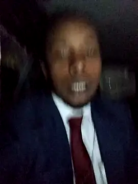 AlejoKhalifa_ Pertunjukan Webcam