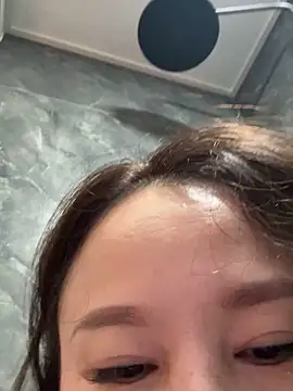 Krismil3: онлайн-секс-чат