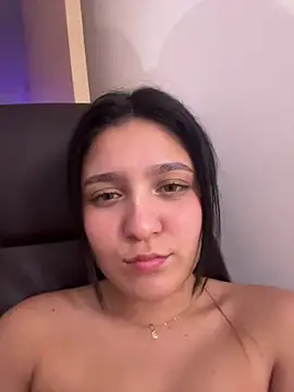 Camila_sanchez25's Live XXX Chat
