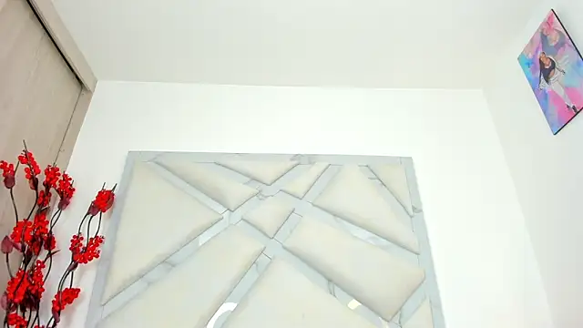 دردشة Chanel_boobs2 الجنسية المباشرة