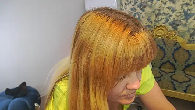 دردشة BellaLaPetit الجنسية المباشرة