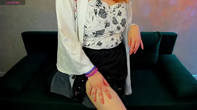 Aleks-caster live XXX chat