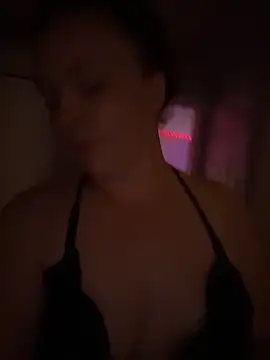 XoMisty live XXX chat