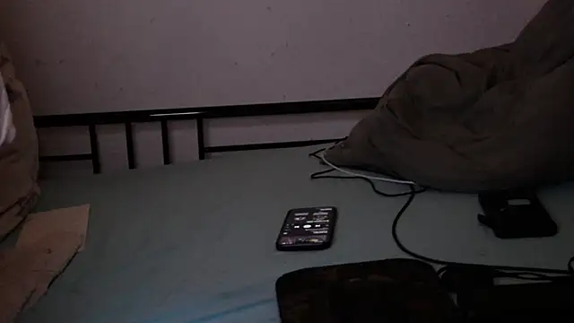 Vandrino Adlı Modelin Canlı XXX Sohbeti