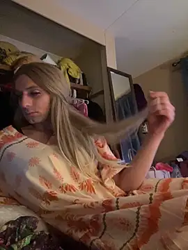 Živý XXX chat AlexAndriaStrips