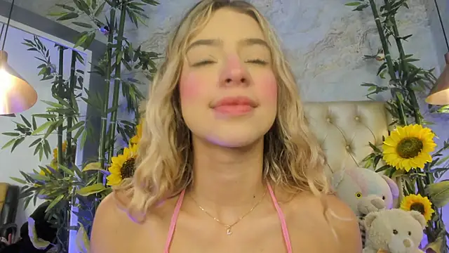 LittleeJaz live XXX chat