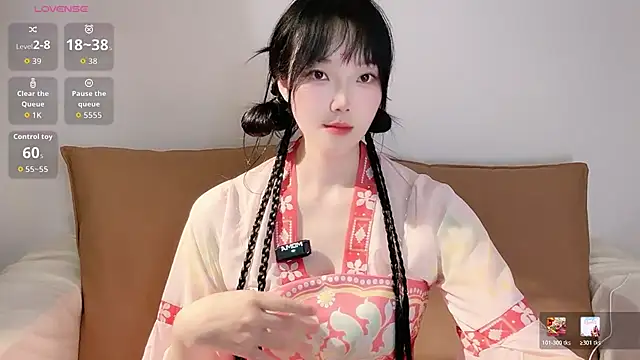 upoo7lt's Live XXX Chat