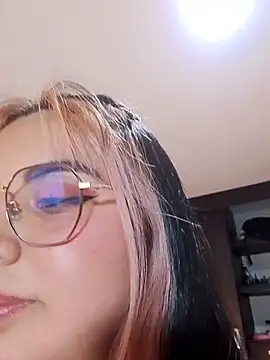 YiniBelle 라이브 XXX 채팅