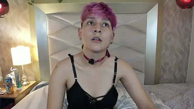 Živý XXX chat DannyRouds