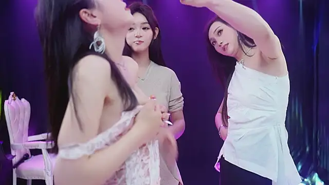 Lucky_aixi's Webcam Show