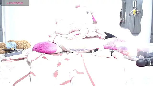 thickebonymilfF Adlı Modelin Canlı XXX Sohbeti