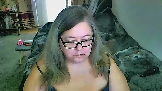 sex2 Adlı Modelin Canlı XXX Sohbeti