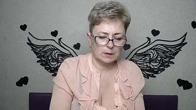 Živý XXX chat EmiliaGree