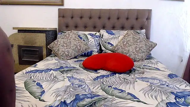 OmegaLipps Chat XXX in diretta