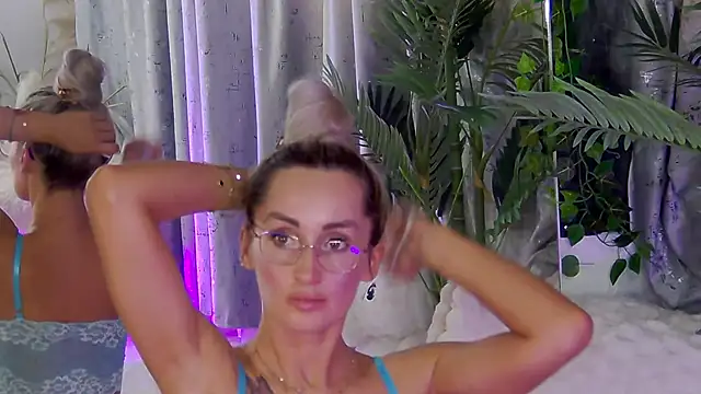 IsabelleEthan's Live XXX Chat