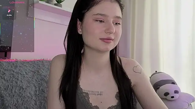 _Lua__ Adlı Modelin Canlı XXX Sohbeti