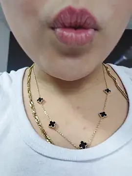 Elinaaxn Live XXX chat