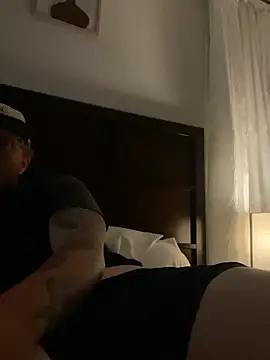 tcadle1824 Live XXX-Chat