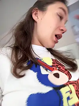 QuietNicole's Webcam Show