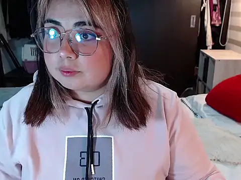 YiniBelle Obrolan Langsung XXX