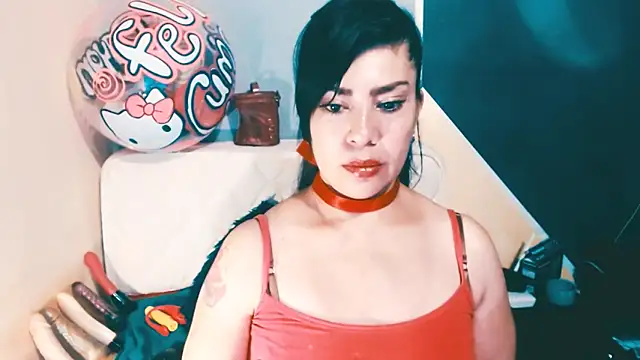 luisahott 即時 XXX 聊天