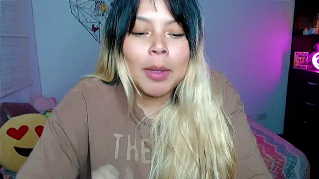 EllieMoonX: онлайн-секс-чат