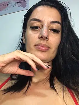 Catmila94 লাইভ XXX চ্যাট