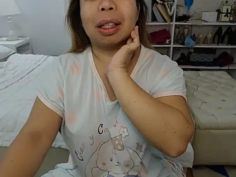 Webkamerová show queengreatdivats01