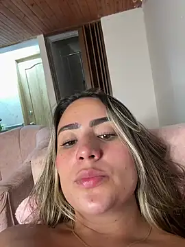 Miilana_ Chat XXX in diretta