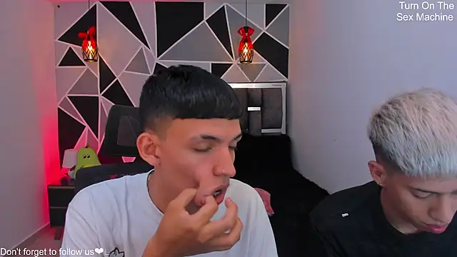 โชว์เว็บแคมของ Juan_Nd_Steven