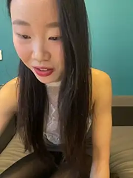 ZHJKS9988のライブXXXチャット