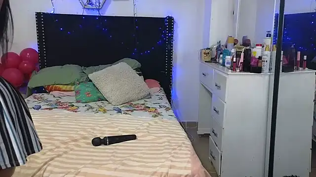 Chat XXX Live charlotte_077