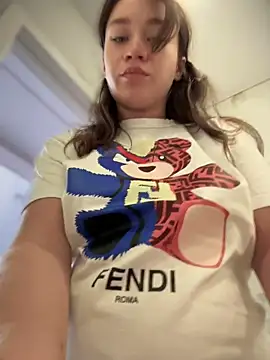 QuietNicole's Webcam Show