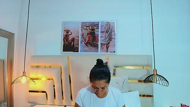 XXX chat uživo modela Noelle_Minx