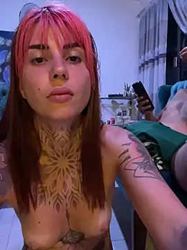 Show de Izy_cute_ na webcam