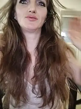 Chat XXX ao vivo de CrazyMaya39