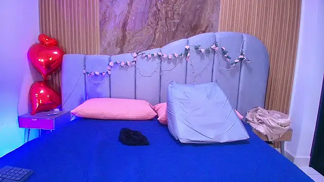 arletmss: απευθείας συνομιλία ΧΧΧ