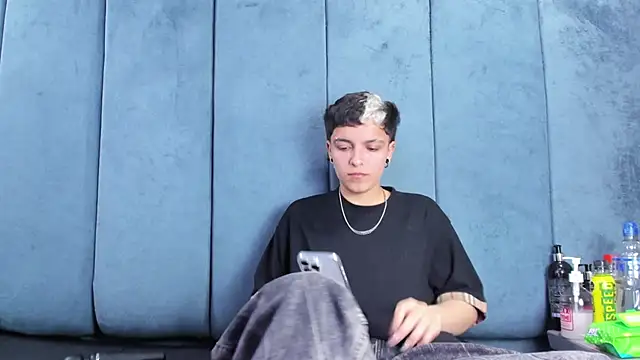 Megan_Thompson_ Chat XXX in diretta