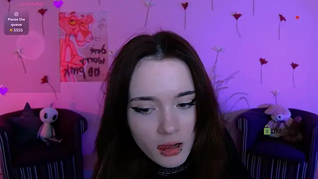 liana_kisses élő XXX-chatje