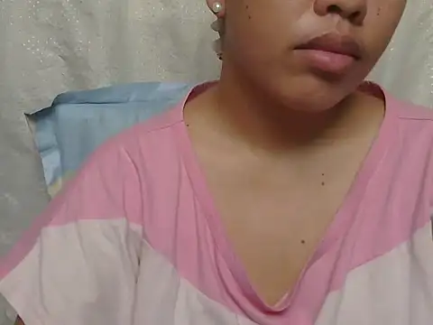 ChubbyButtyのライブXXXチャ  ット