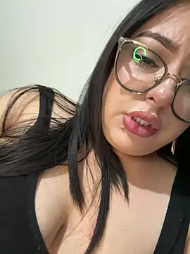 Chat XXX en directo de MileyGia