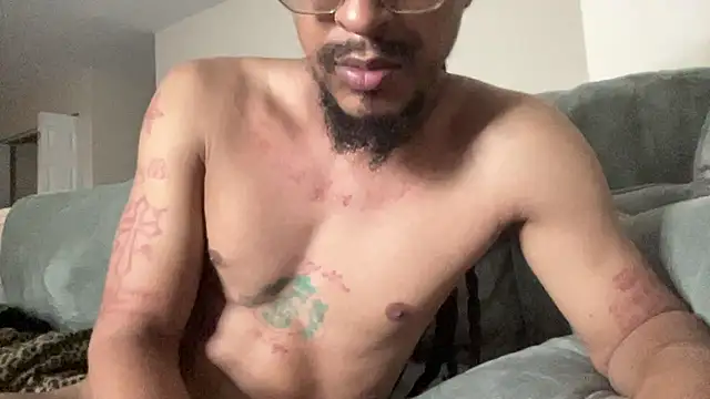 xxRedMamba392xx: онлайн-секс-чат