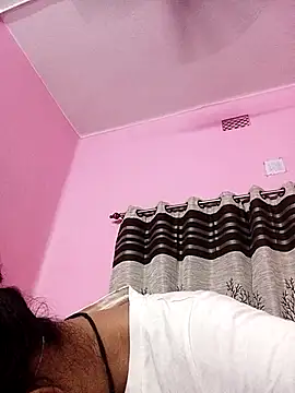 Gullapi Adlı Modelin Web Kamerası Şovu